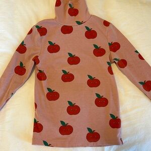 Apple turtleneck size 6-7